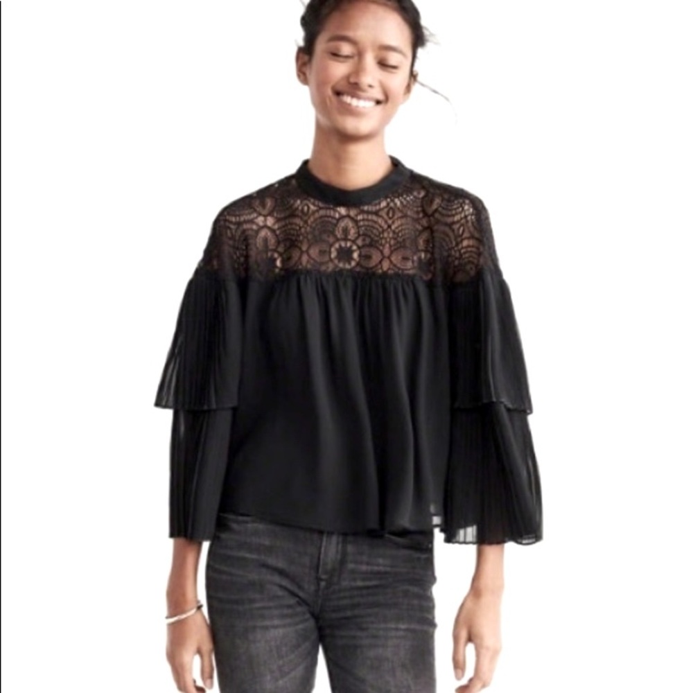 NWT Abercrombie & Fitch Black Pleated Lace Blouse XS~S Available